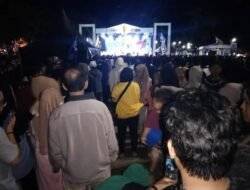 Ribuan Masyarakat Padati Lapangan Cindua Mato: Kampanye Prabowo-Gibran