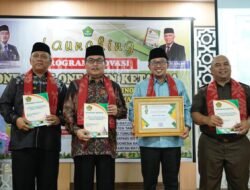 Launching Program Inovasi Kemenag Tanah Datar: Bupati Tanah Datar Dianugerahi Penghargaan