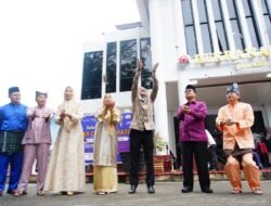 Bazar Cindua Mato Resmi di Buka