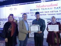 Tercepat Susun APB Nagari: Bupati Tanah Datar Berikan Reward