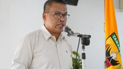 Pemkab Tanah Datar Ajak Masyarakat Kibarkan Bendera dan Heningkan Cipta di Hari Pahlawan