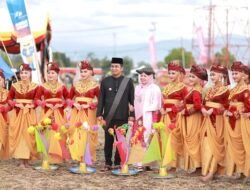 Tarian Minangkabau Meriahkan Penutupan RSBG 2025 di Solok