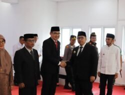 Wali Kota Hendri Arnis Lantik 14 Pejabat Pimpinan Tinggi Pratama Kota Padang Panjang