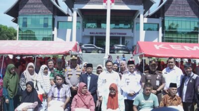 Ringankan Beban Masyarakat, Pemko Bukittinggi Gelontorkan Bantuan Sembako