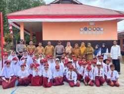 Pesan Menyentuh Kapolsek Tanjung Emas untuk Anak SD: Jauhi Hoaks dan Bullying!