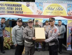 Kunjungi Pos Pelayanan Lebaran, Bupati Eka Putra : Pemudik Bisa Istirahat dan Peroleh Layanan Kesehatan