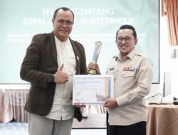 Tercepat Rekonsiliasi Pajak Pusat Atas Belanja Daerah, Bupati Eka Putra Diganjar Penghargaan