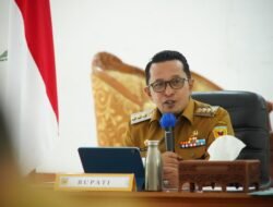 Gelar Rakor Evaluasi Kinerja, Bupati Eka Putra Ingatkan OPD untuk Saling Sinergi dan Bekerjasama
