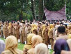 Pimpin Apel Gabungan Pasca Cuti Idul Fitri, Bupati Eka Putra Ajak ASN Tingkatkan Budaya Gotong Royong