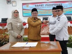 8 Fraksi DPRD Tanah Datar Setuju Ranperda Pertanggungjawaban APBD 2024 Jadi Perda