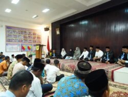 Bupati Tanah Datar Gelar “Magrib Mengantar Berkah”, Hadirkan Ustadzah Hamidah dari Bengkulu