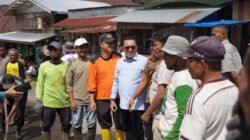 Bupati Eka Putra Berikan Bantuan serta Hadir Langsung dan Apresiasi Gotong Royong Pembangunan Halaman Masjid Nurul Falah